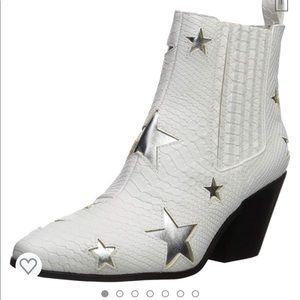 Betsey Johnson Izak star print cowboy boots sz 7